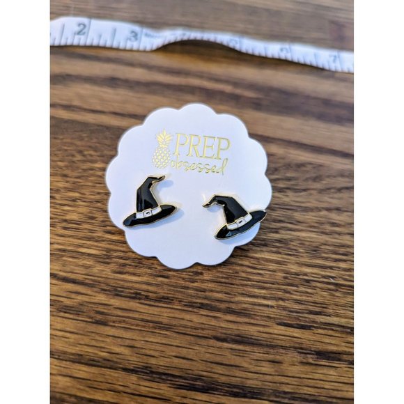 NEW BLACK AND WHITE WITCH HAT SIGNATURE ENAMEL STUDS EARRINGS - Picture 2 of 4